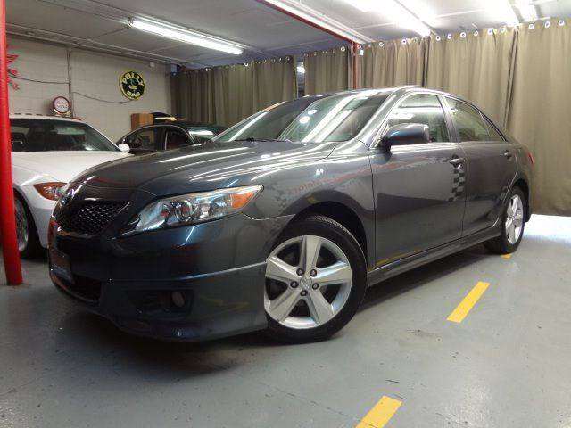 2011 Toyota Camry SE 4dr Sedan 6A